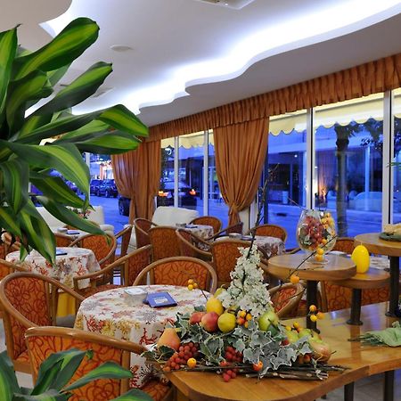 Hotel Al Prater Lignano Sabbiadoro Eksteriør billede